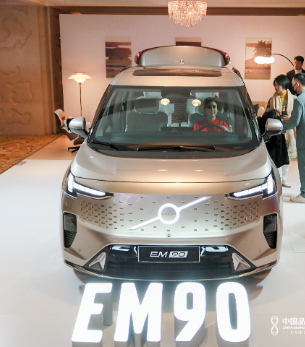 沃尔沃汽车袁小林当选2023中国品牌十大年度人物 EM90被点赞 